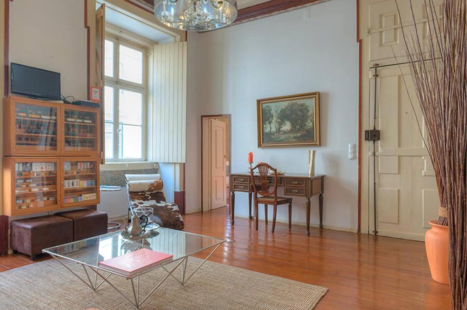 Brand New In Heart Of Lisbon Apartment ภายนอก รูปภาพ